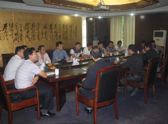 4月24號(hào)海南省農(nóng)機(jī)所領(lǐng)導(dǎo)來(lái)我公司考察